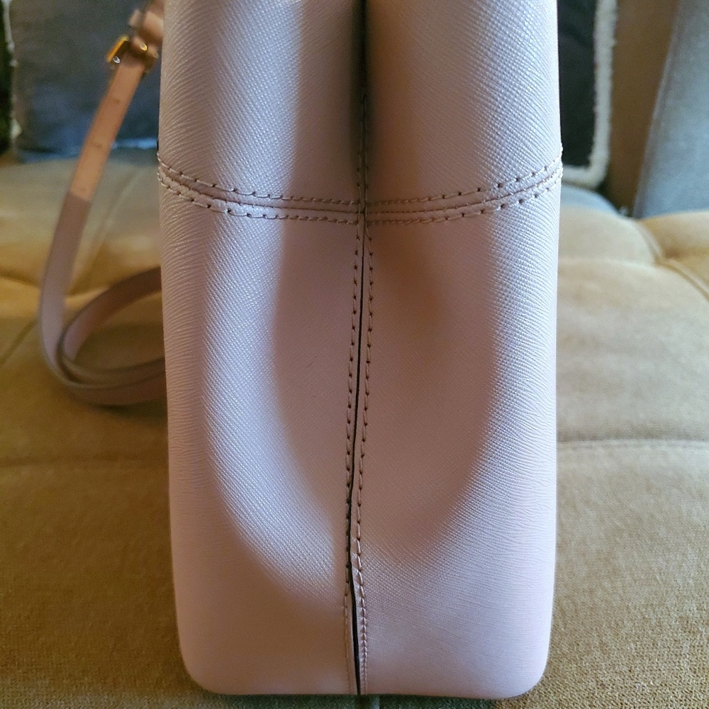 NEW 💯 Michael Kors Hailee Satchel In Fawn - Picture 6 of 16